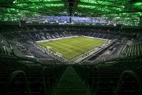 开云体育sports-女朋友带闺蜜来家里住