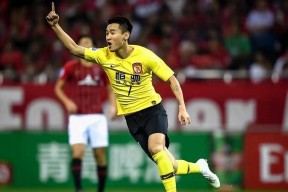 韋羅納主场取胜，球员信心大增备战(前外援莫雷诺拒绝出席三十周年庆典)